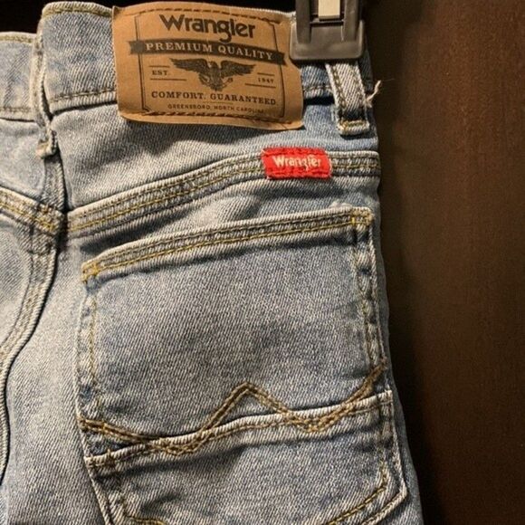 - Wrangler‎ jeans- KIDS SIZE 5R - Picture 3 of 6